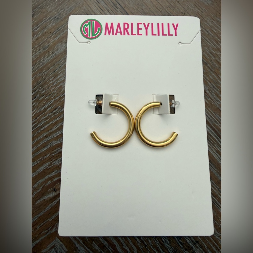 Marleylilly Gold C-Shaped Earrings